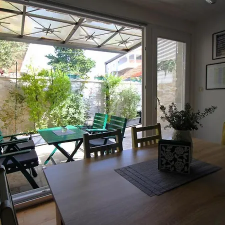 Hobbit Apartment Zadar