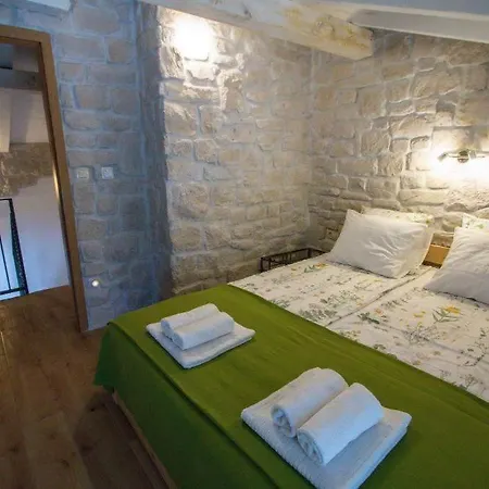 Hobbit Apartment